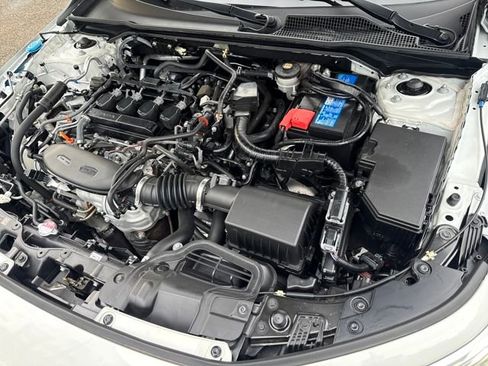 Used 2023 Honda Civic Touring image 22