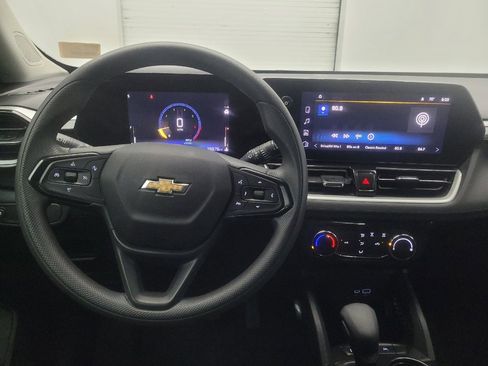 Used 2025 Chevrolet TrailBlazer LT FWD image 22