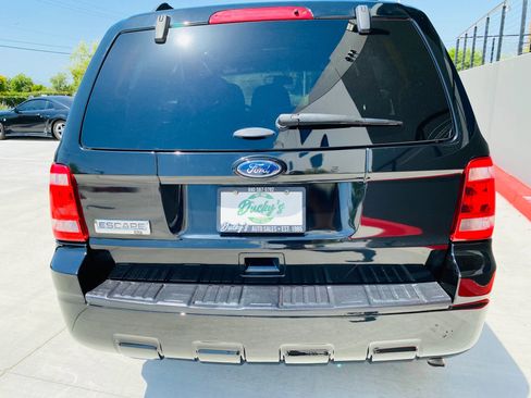 Used 2012 Ford Escape XLT FWD image 3