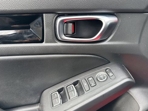 Used 2022 Honda Civic EX-L image 12