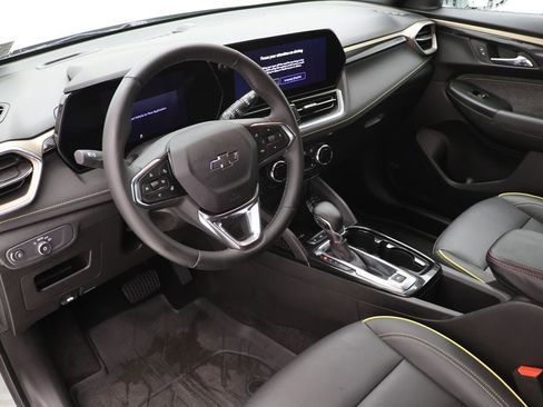 Used 2024 Chevrolet TrailBlazer ACTIV w/ Convenience Package image 14