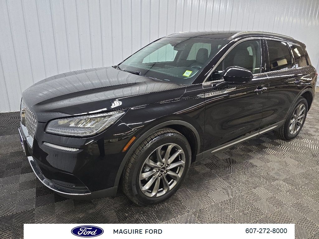 Used 2021 Lincoln Corsair AWD w/ Premium Package image 8