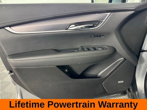 Used 2024 Cadillac XT6 Luxury FWD image 10