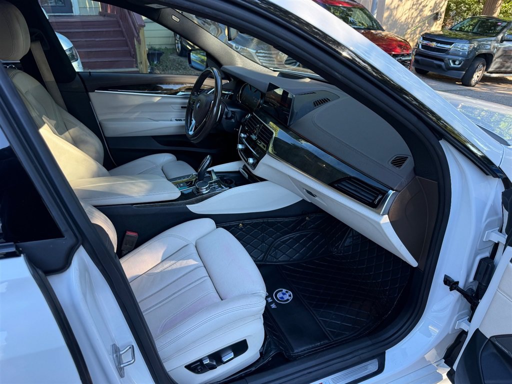 Used 2018 BMW 640i Gran Turismo xDrive AWD/4WD image 16
