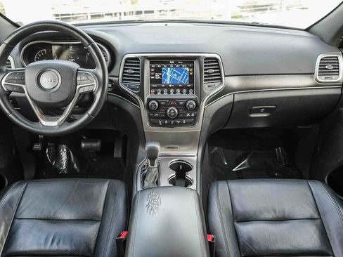 Used 2018 Jeep Grand Cherokee Limited image 12