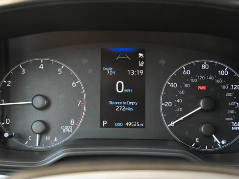 Used 2023 Toyota Corolla SE w/ SE Premium Package FWD image 30