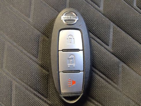Used 2021 Nissan Kicks S FWD image 32