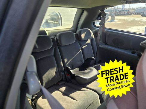 Used 2005 Dodge Grand Caravan SXT image 11