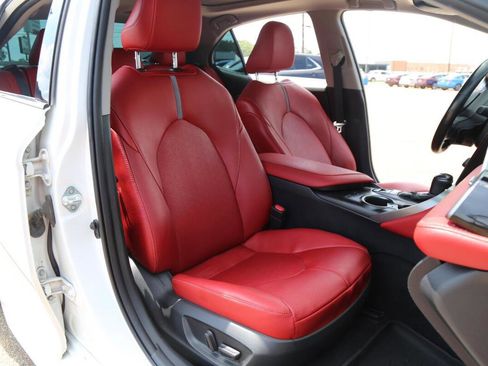 Used 2021 Toyota Camry XSE image 20