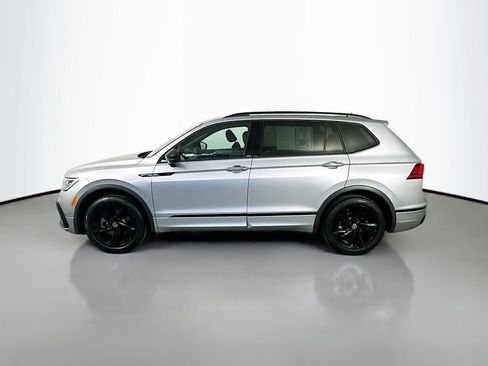 Used 2023 Volkswagen Tiguan SE R-Line image 4
