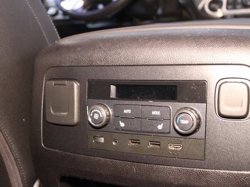 Used 2019 GMC Yukon XL SLT image 15