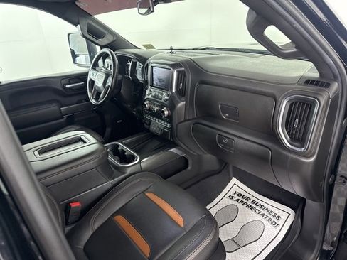 Used 2020 GMC Sierra 2500 AT4 w/ AT4 Premium Package image 15
