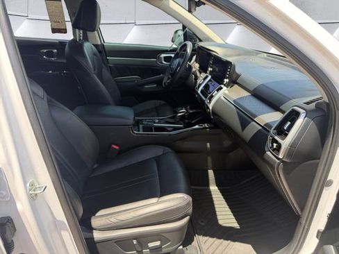 Used 2023 Kia Sorento SX FWD image 13