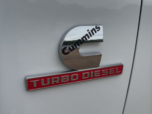 Used 2024 RAM 2500 Big Horn w/ Off Road Package AWD/4WD image 27