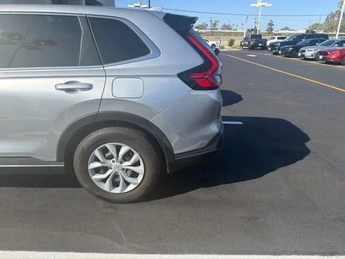 Used 2024 Honda CR-V LX image 14
