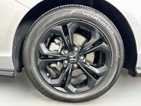 Used 2025 Honda Accord SE image 11