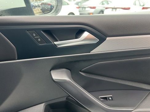 Used 2024 Volkswagen Jetta S image 30