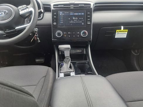 Used 2024 Hyundai Tucson SE image 21