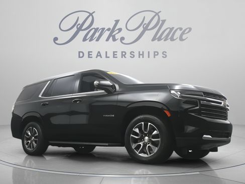 Used 2023 Chevrolet Tahoe LT w/ Luxury Package AWD/4WD image 8
