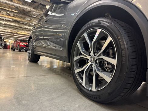 Certified 2023 Acura MDX SH-AWD w/ Technology Package image 11