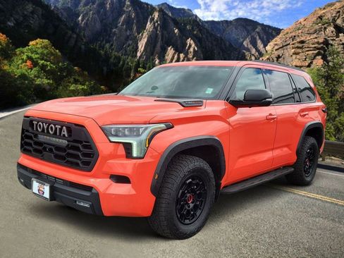 Used 2023 Toyota Sequoia TRD Pro AWD/4WD image 5