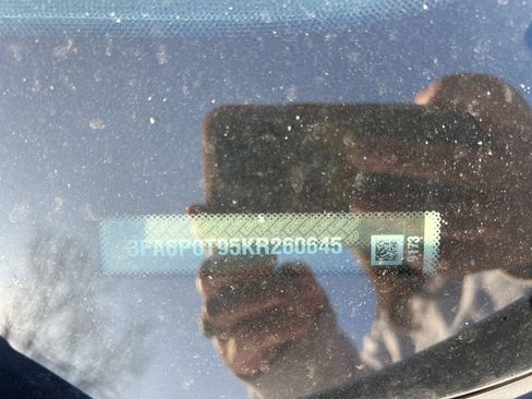 Used 2019 Ford Fusion SE image 24