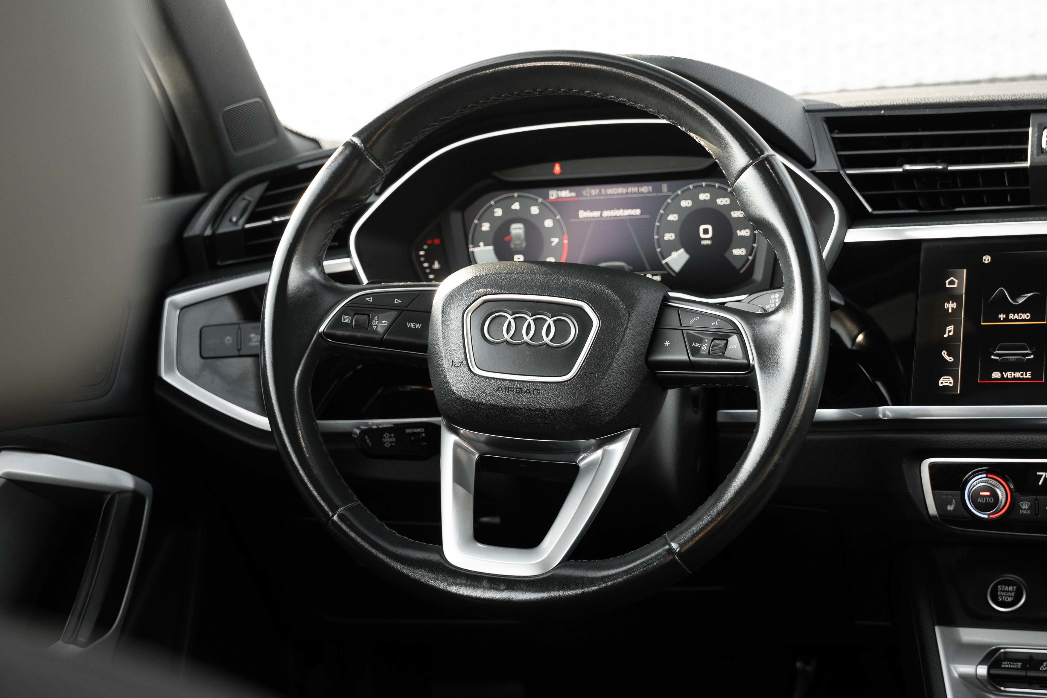 Certified 2024 Audi Q3 2.0T Premium Plus AWD/4WD image 9