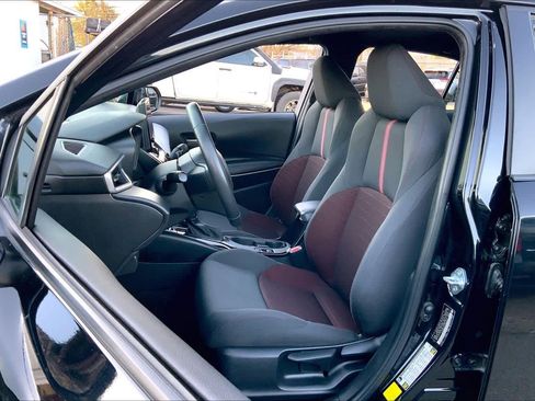 Used 2024 Toyota Corolla SE image 8