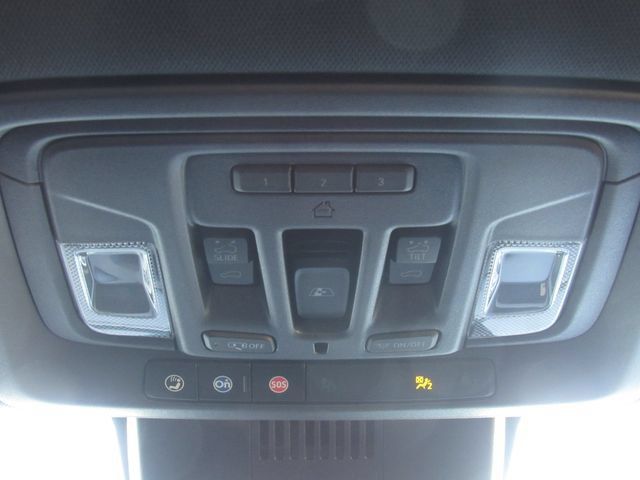 Used 2025 Chevrolet Silverado 3500 High Country w/ High Country Premium Package AWD/4WD image 30