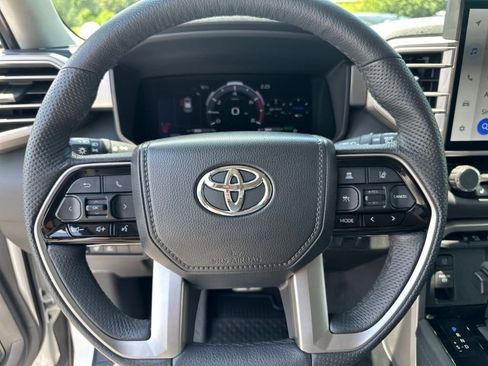 Used 2023 Toyota Sequoia Limited w/ TRD Off-Road Package image 18