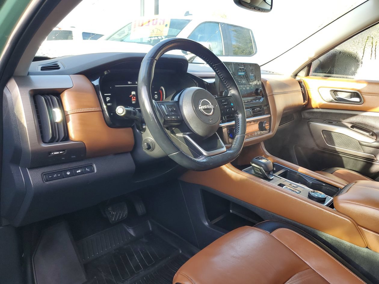 Used 2022 Nissan Pathfinder Platinum w/ Cargo Package AWD/4WD image 20