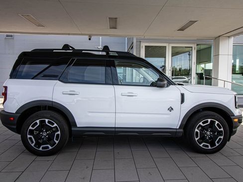 Used 2021 Ford Bronco Sport Outer Banks w/ Outer Banks Package (96D) AWD/4WD image 3