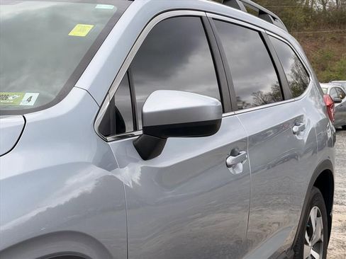 Certified 2021 Subaru Ascent Premium w/ Convenience Package AWD/4WD image 6