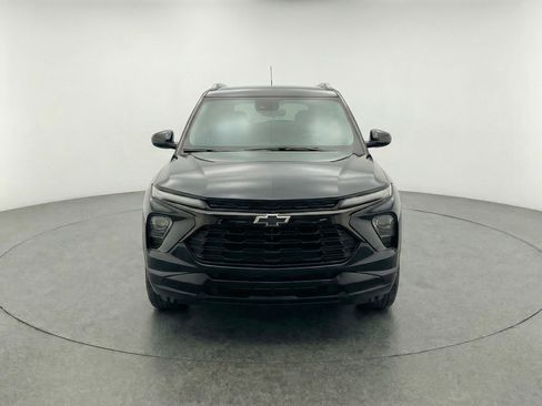 Used 2025 Chevrolet TrailBlazer LT image 2