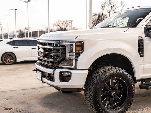 Used 2020 Ford F350 Lariat image 5