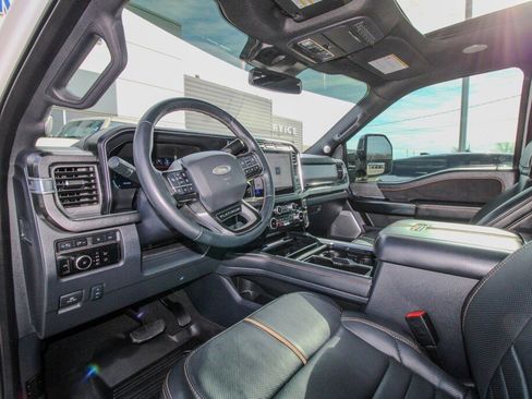 Used 2024 Ford F350 Platinum image 17