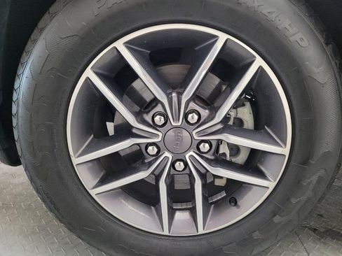 Used 2020 Jeep Grand Cherokee Limited RWD image 31