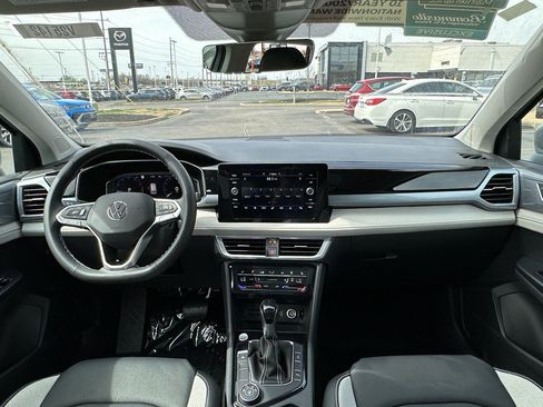 New 2025 Volkswagen Taos SEL AWD/4WD image 10