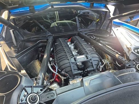 Used 2024 Chevrolet Corvette Z06 RWD image 16
