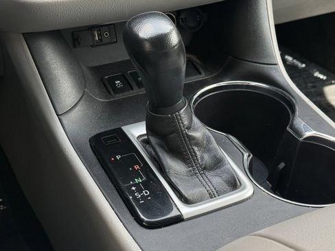 Used 2016 Toyota Highlander LE FWD image 31