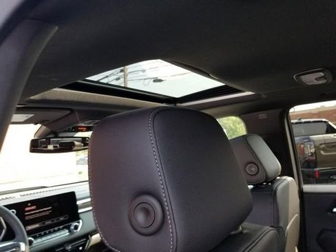 New 2026 GMC Canyon Elevation w/ Convenience Package image 10