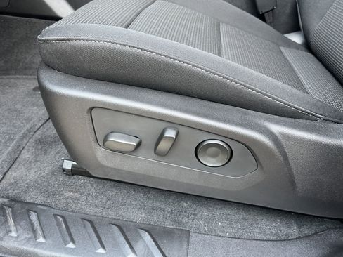 New 2026 GMC Canyon Elevation w/ Convenience Package image 24