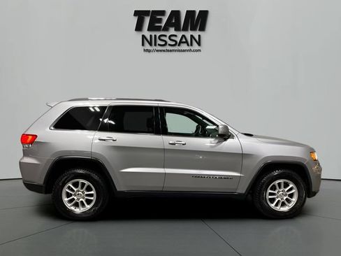 Used 2018 Jeep Grand Cherokee Laredo AWD/4WD image 8