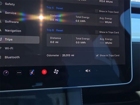 Used 2023 Tesla Model Y Long Range image 23