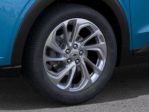 New 2027 Chevrolet Bolt LT image 9