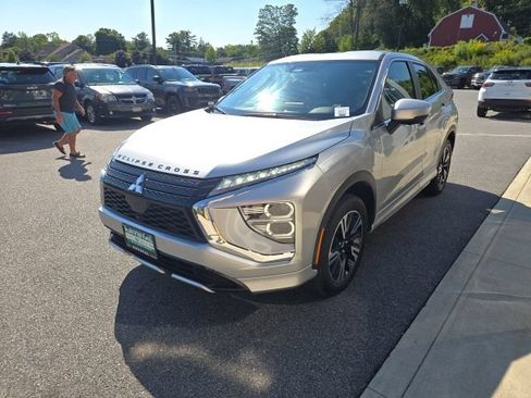 Used 2025 Mitsubishi Eclipse Cross SEL AWD/4WD image 3