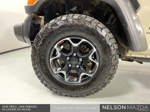 Used 2020 Jeep Gladiator Sport w/ Quick Order Package 24S image 10