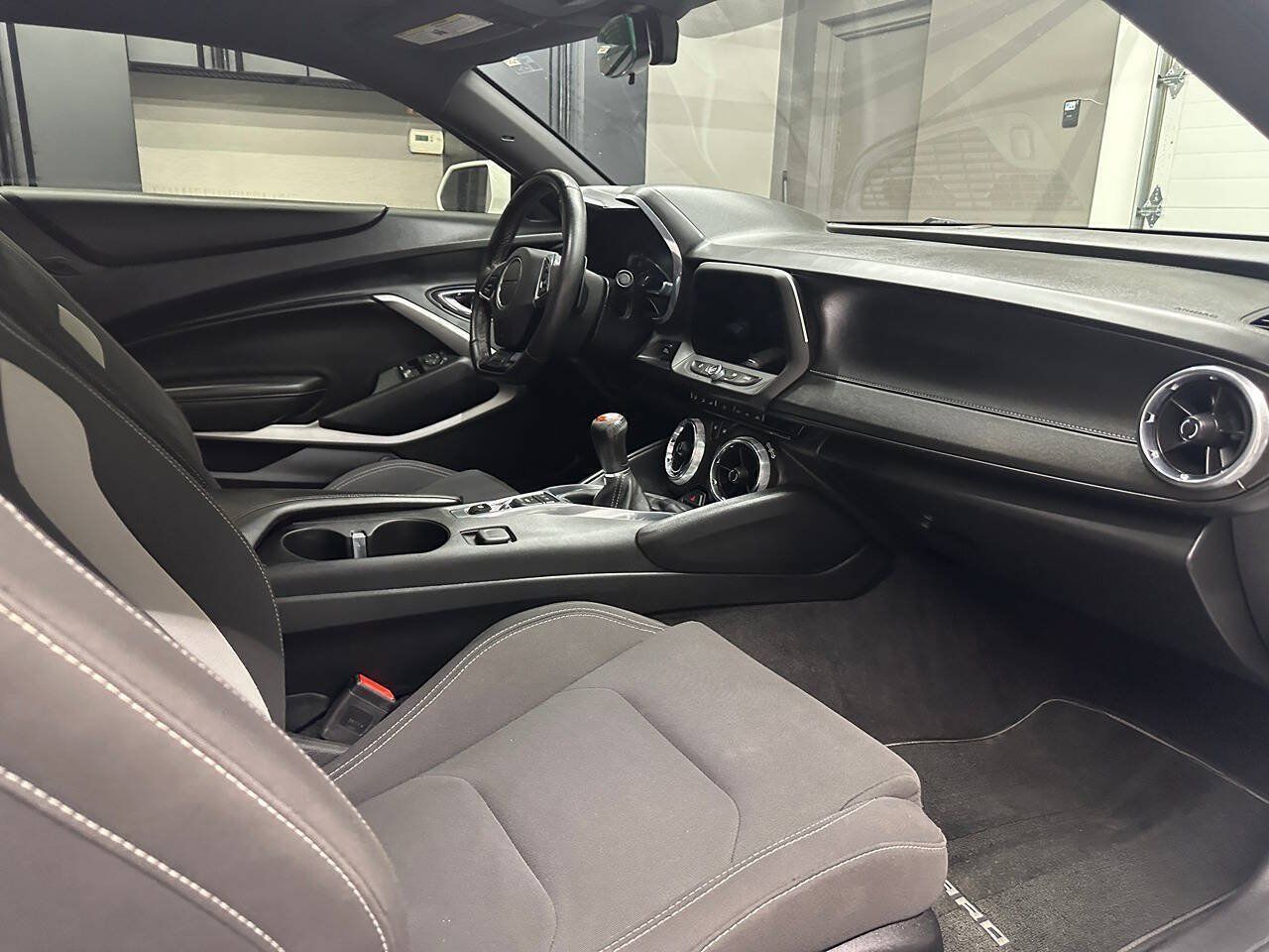 Used 2017 Chevrolet Camaro SS RWD image 46
