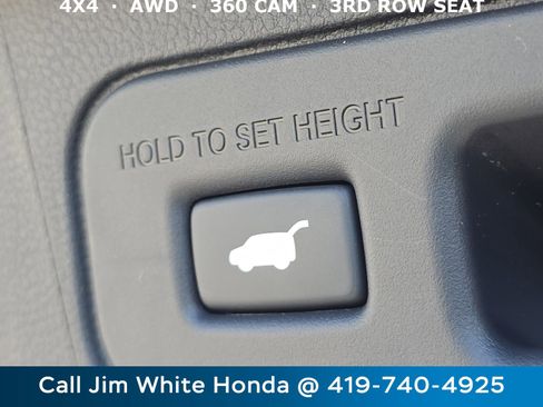 New 2025 Honda Pilot TrailSport image 17