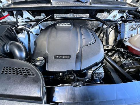 Used 2019 Audi Q5 2.0T Premium Plus w/ Premium Plus Package image 31